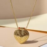 Elegant Minimalist Gold Chain Necklace for Women – Lightweight Everyday Pendant Jewelry